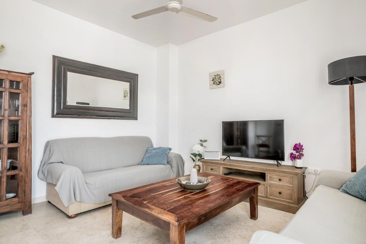 Apartment 2 Bedroom Close To The Sea