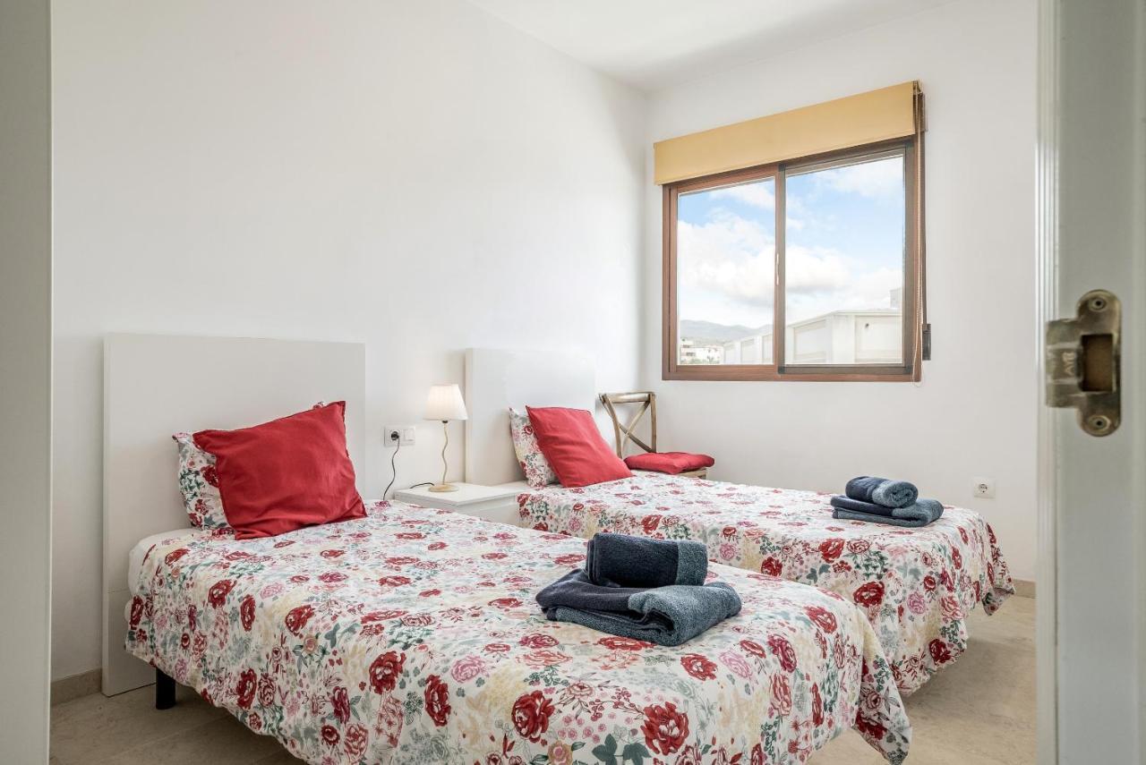 2 Bedroom Close To The Sea *